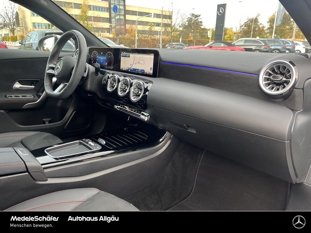 Mercedes-Benz A 220 2024