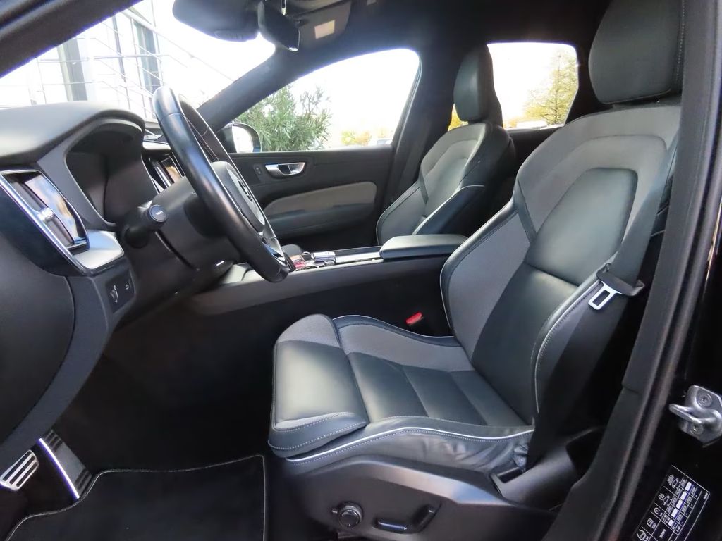 Volvo XC60 2021