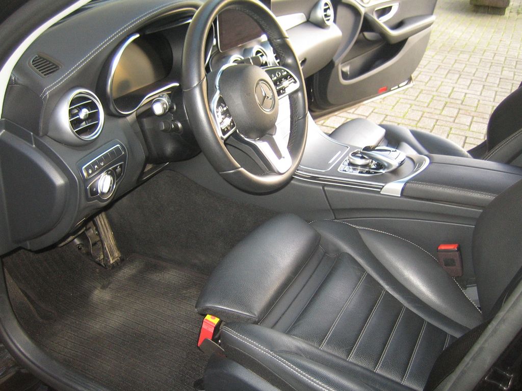 Mercedes-Benz C 300 2019