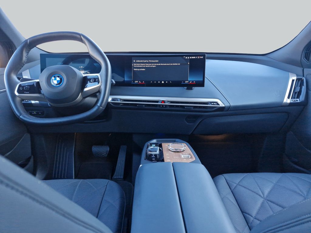 BMW iX 2023