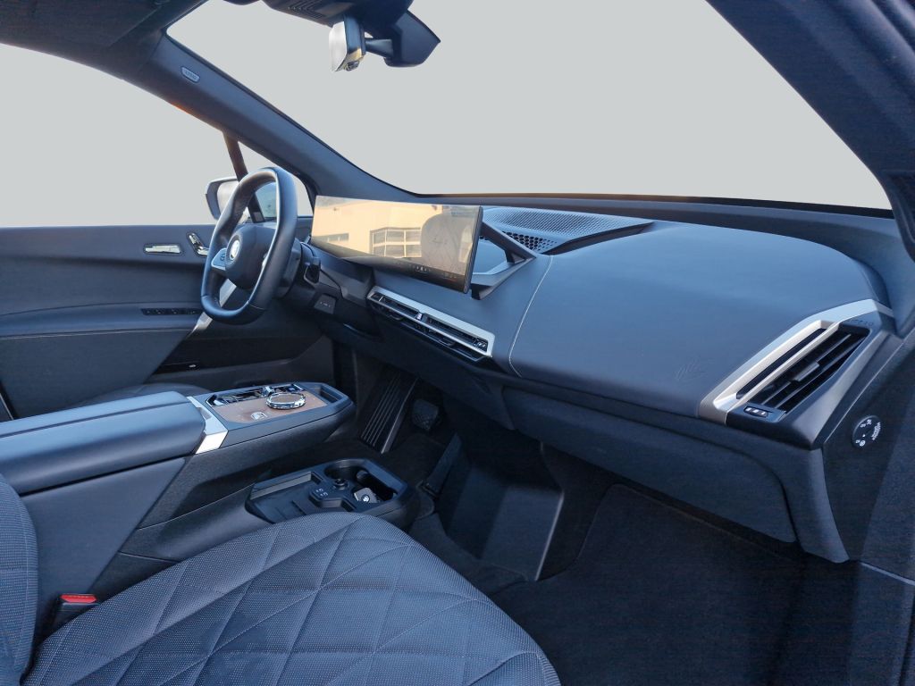 BMW iX 2023