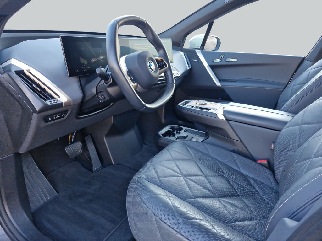 BMW iX 2023