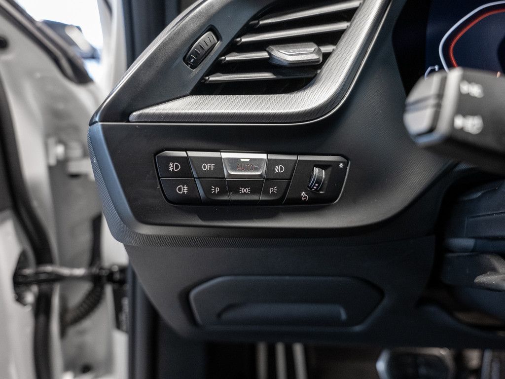 BMW 120 2021