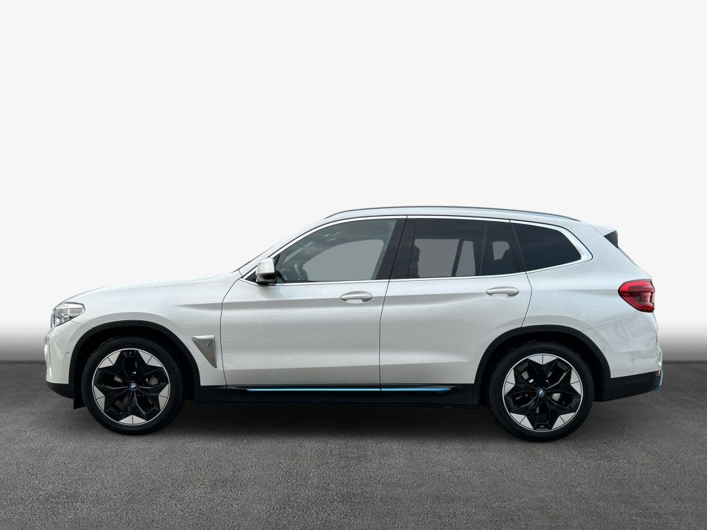 BMW iX3 2021