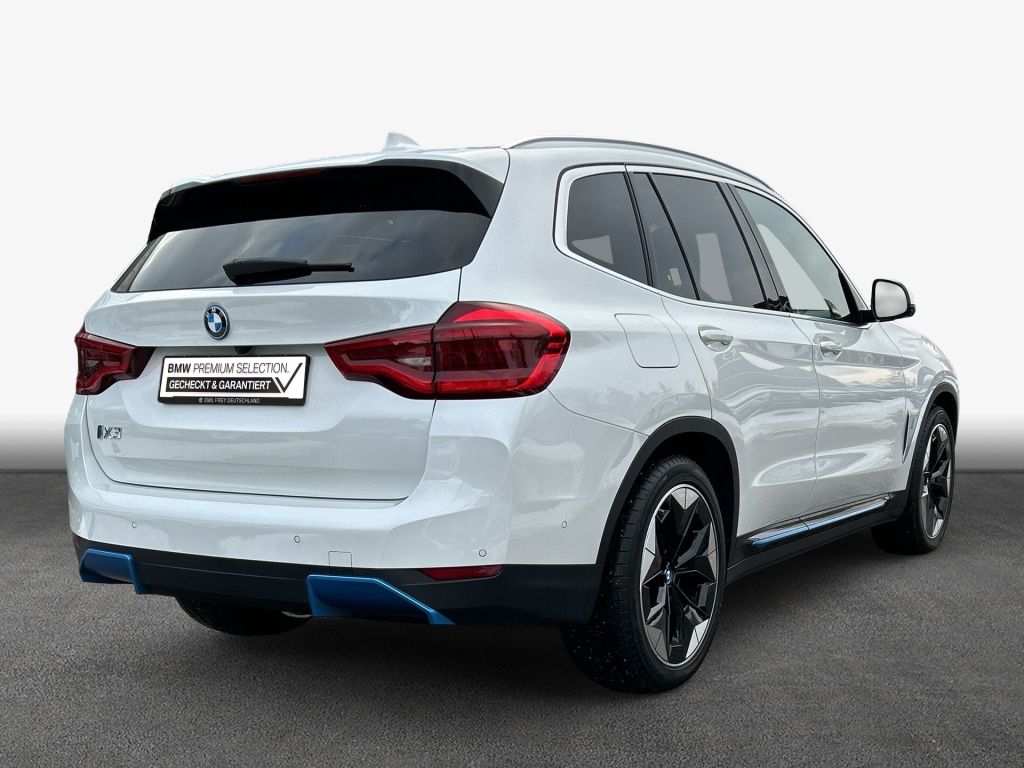 BMW iX3 2021