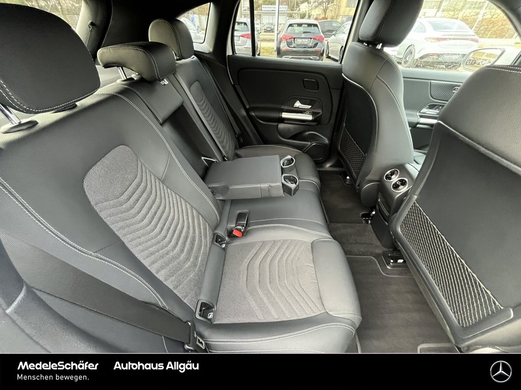 Mercedes-Benz EQA 2024