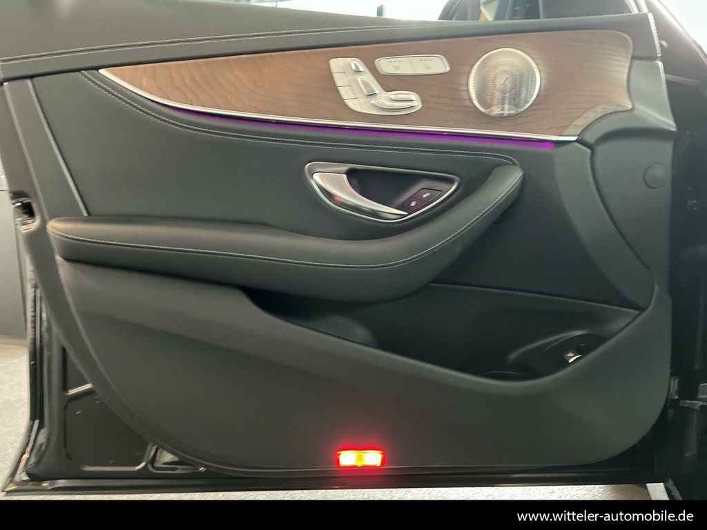 Mercedes-Benz E 300 2023