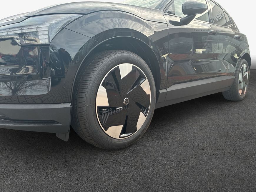 Volvo EX30 2025
