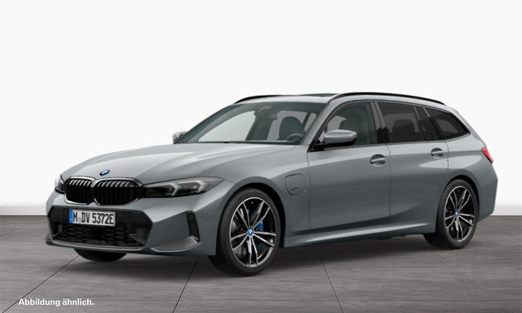 BMW 330 2022
