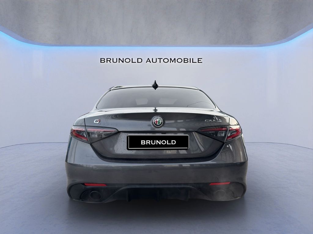 Alfa Romeo Giulia 2024