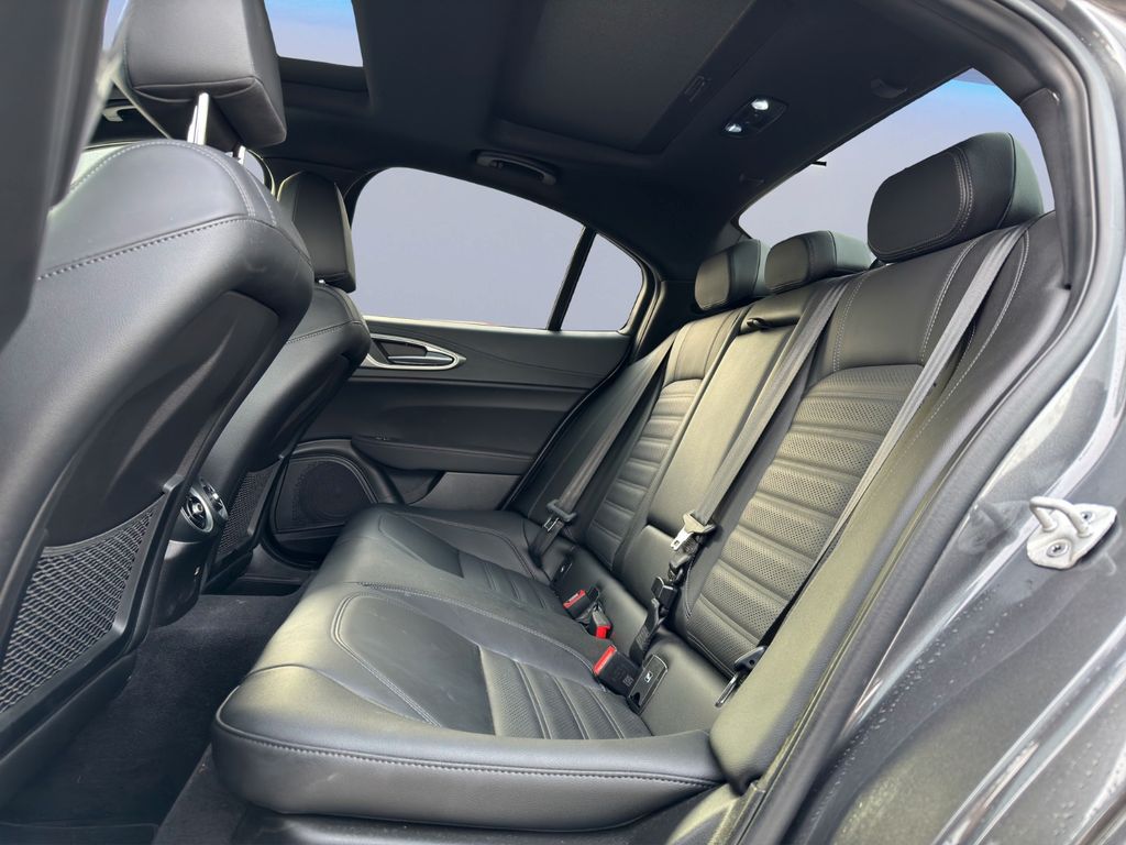 Alfa Romeo Giulia 2024