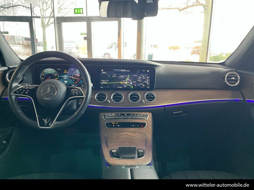 Mercedes-Benz E 300 2023