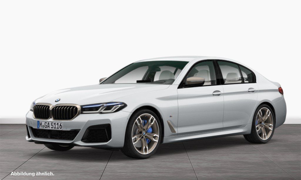 BMW M550 2022