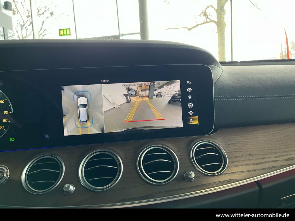 Mercedes-Benz E 300 2023