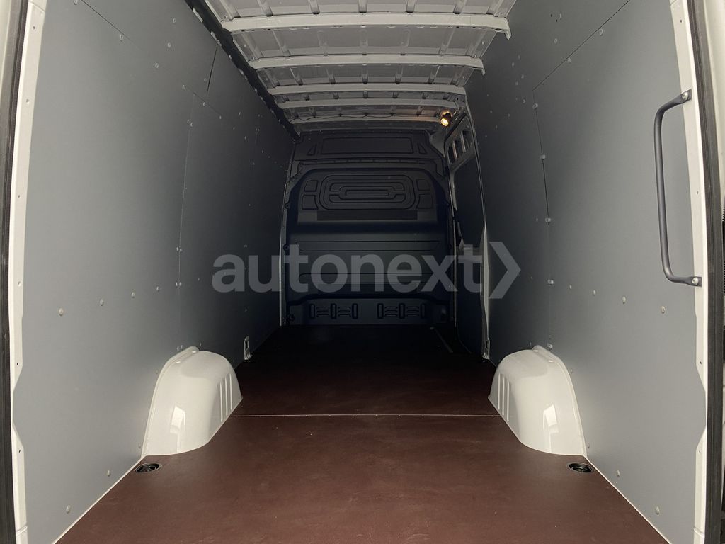 Mercedes-Benz Sprinter 2024