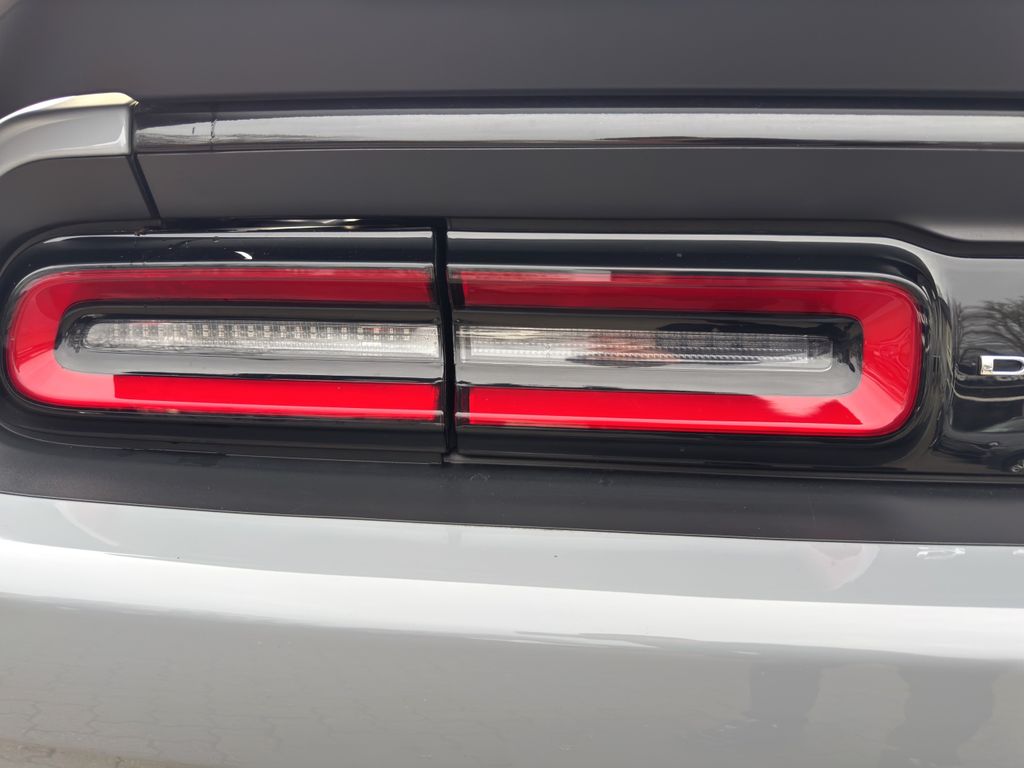 Dodge Challenger 2023