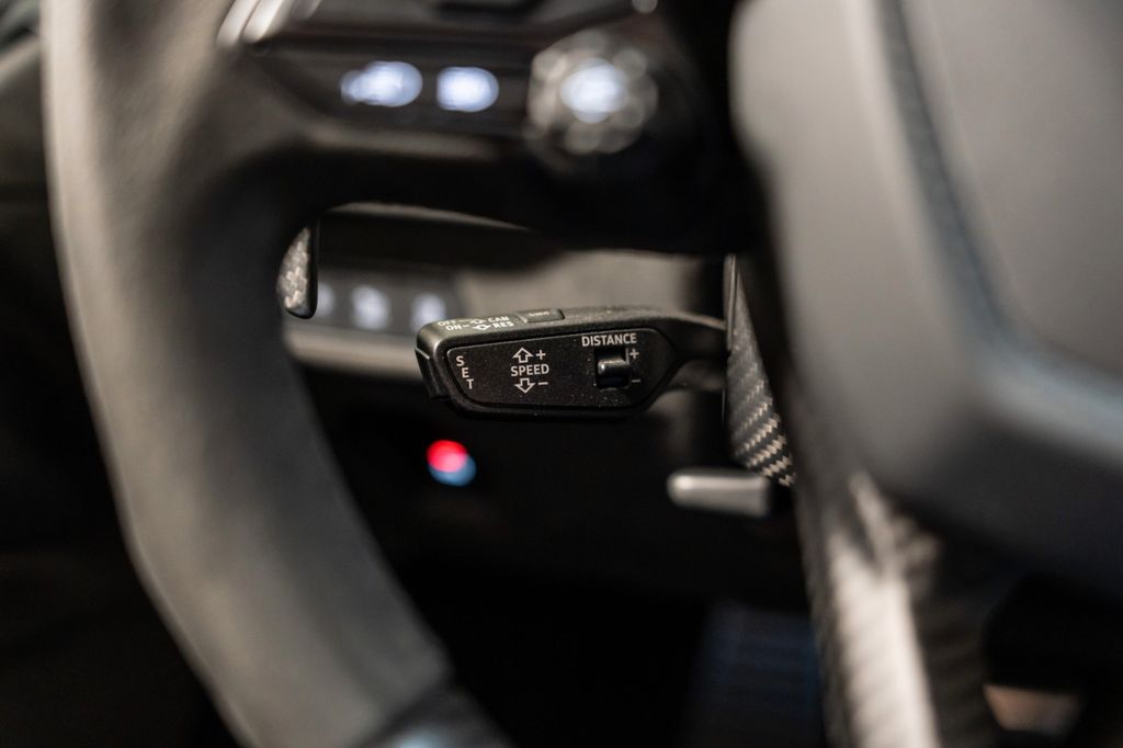 Lamborghini Revuelto 2024