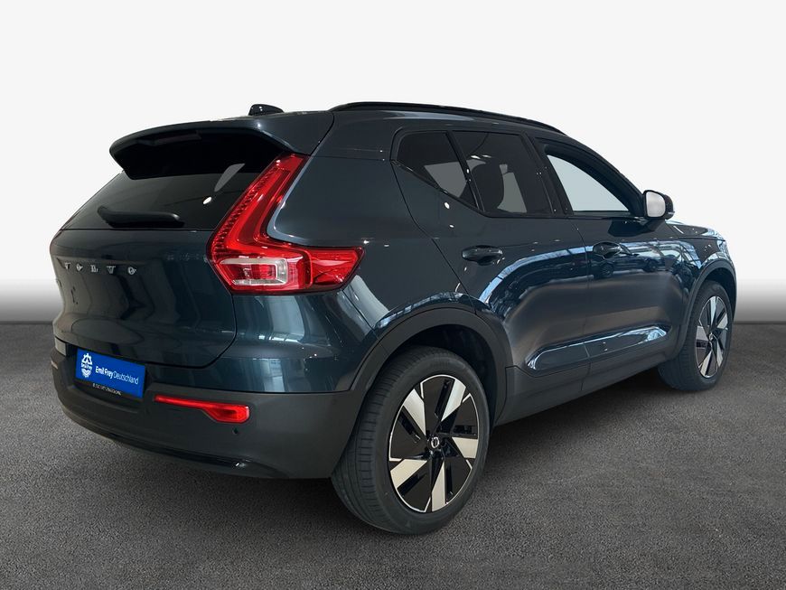 Volvo EX40 2025