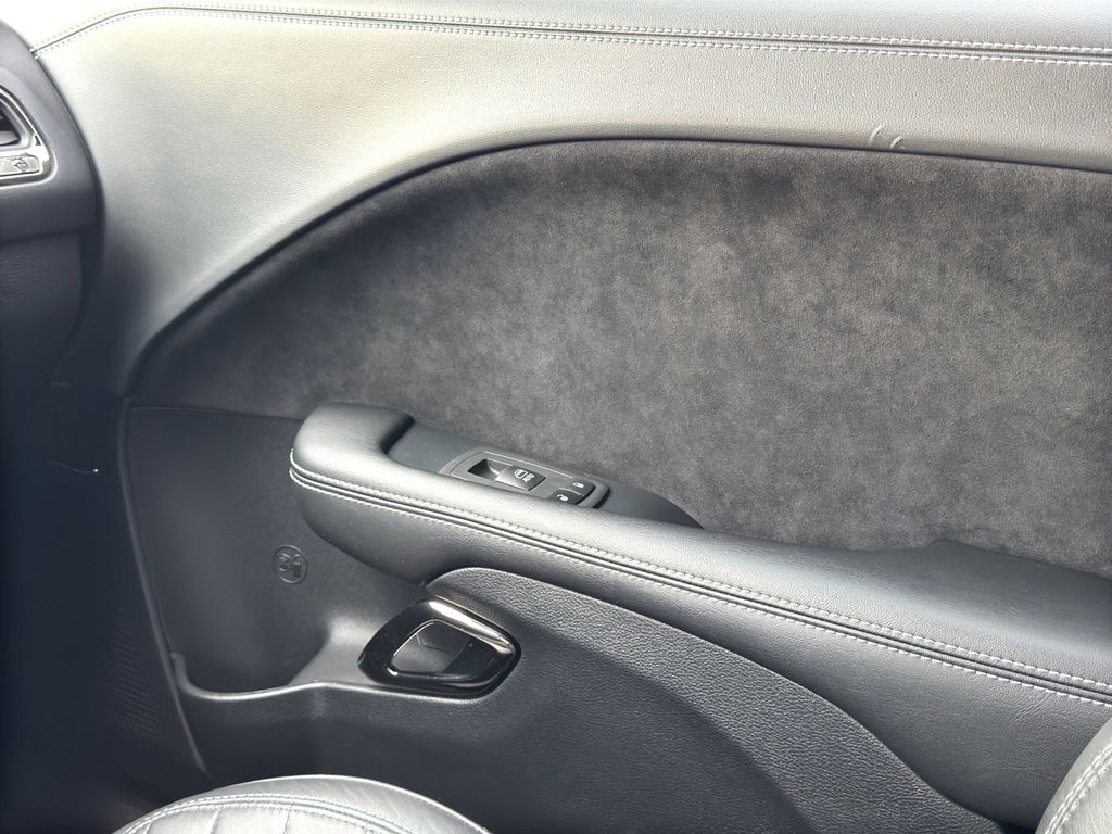 Dodge Challenger 2023