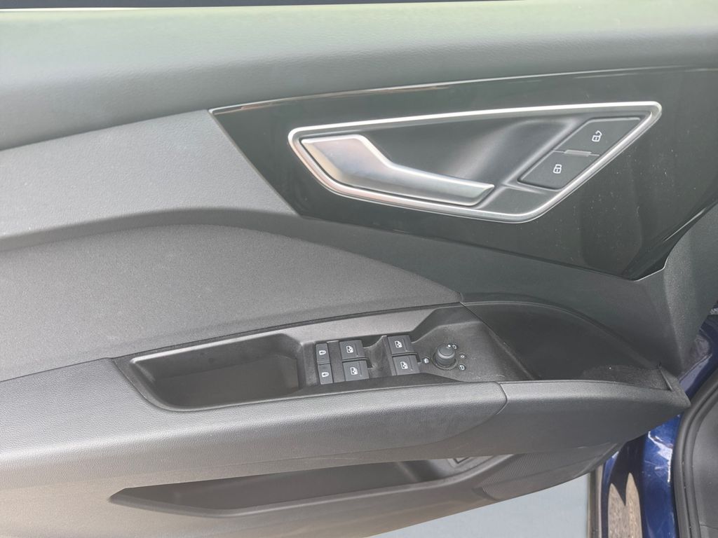 Audi Q4 e-tron 2024