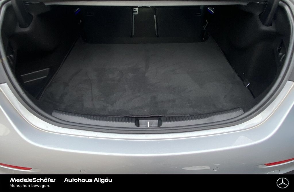 Mercedes-Benz C 300 2024