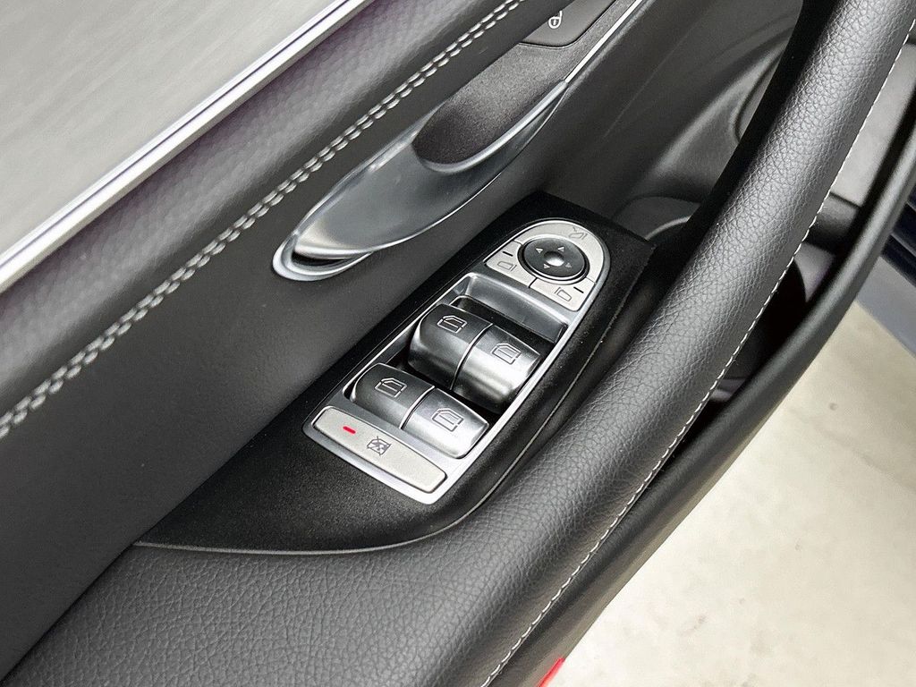 Mercedes-Benz E 200 2023