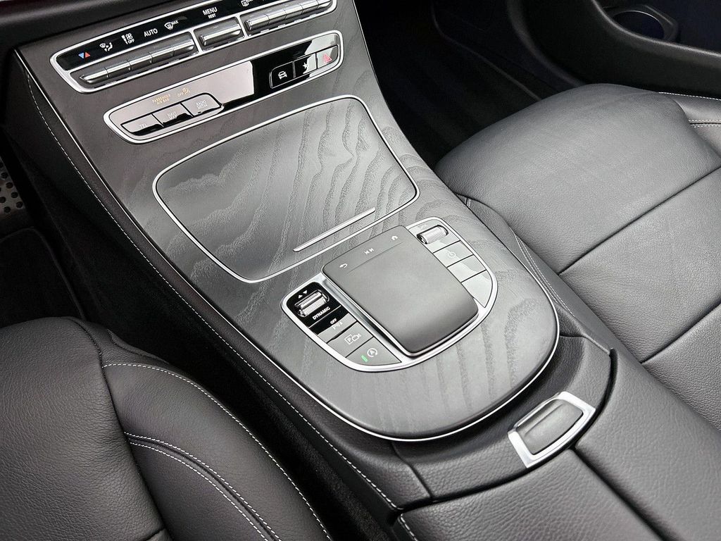 Mercedes-Benz E 200 2023