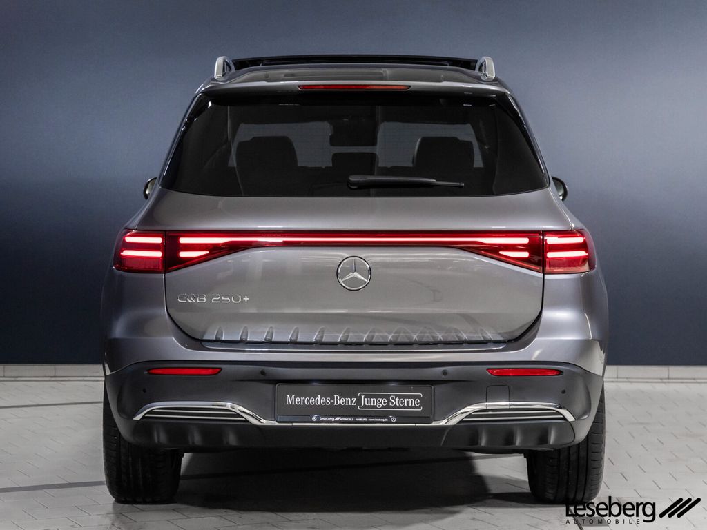 Mercedes-Benz EQB 2025