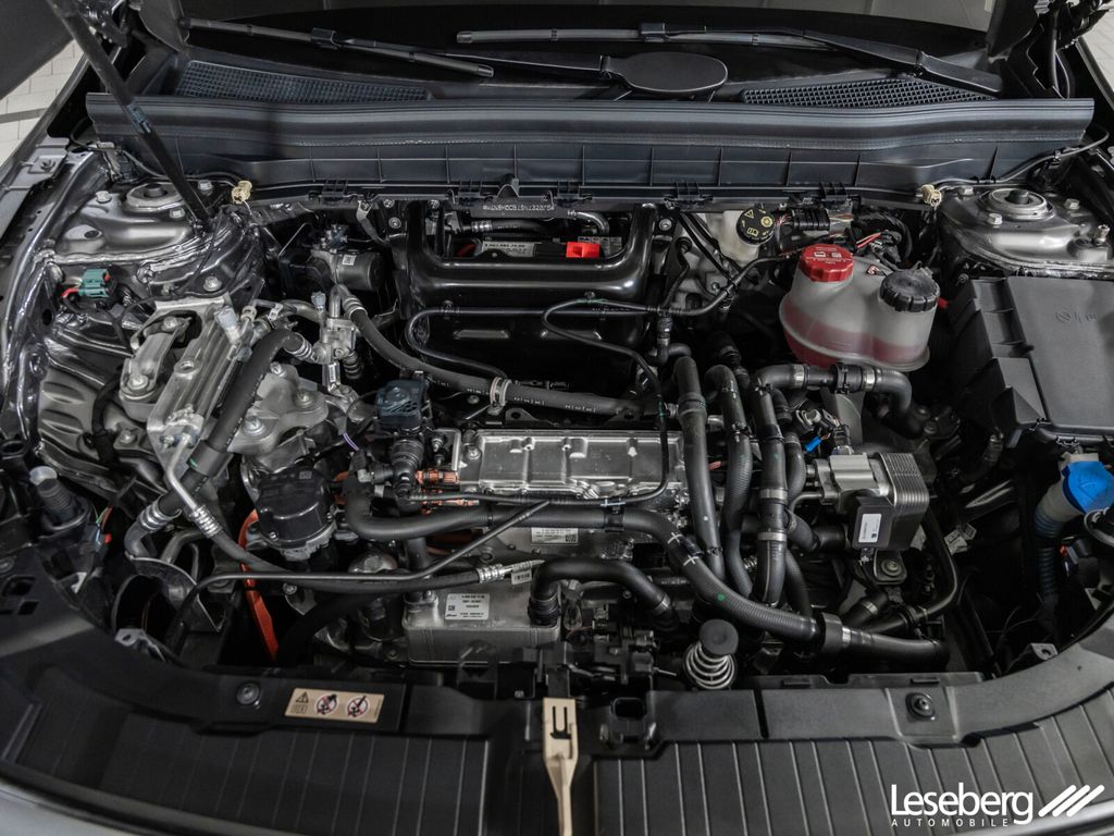 Mercedes-Benz EQB 2025