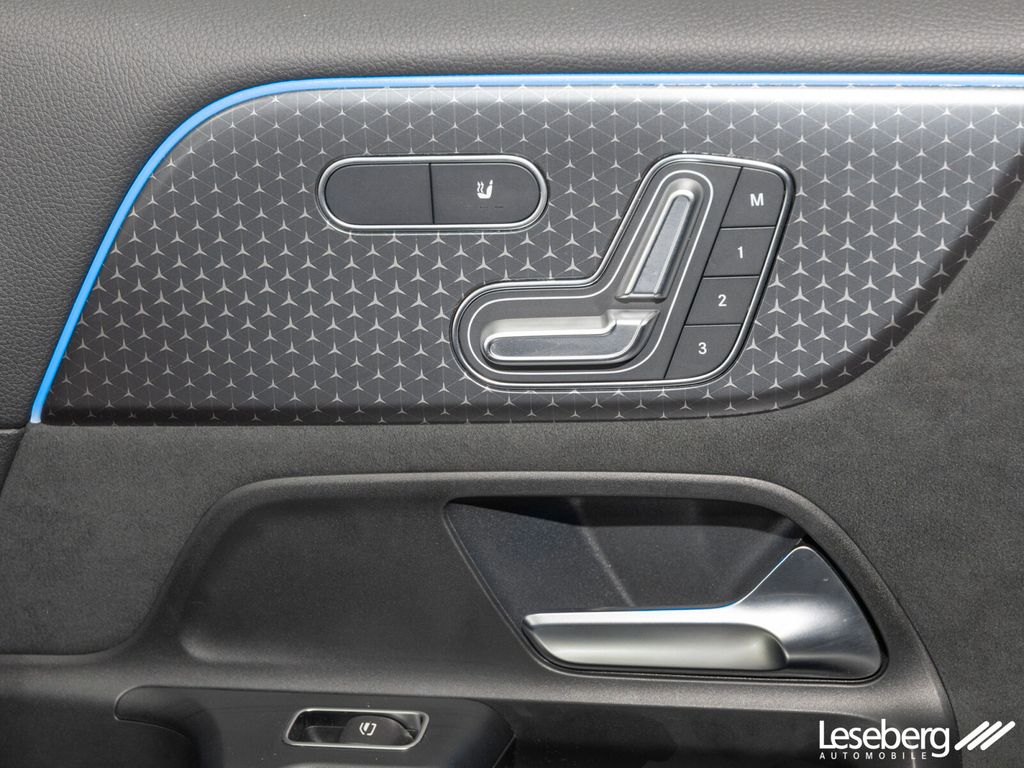 Mercedes-Benz EQB 2025