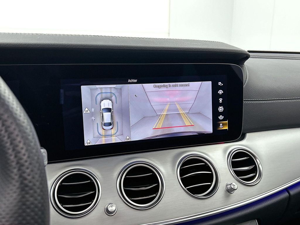 Mercedes-Benz E 200 2023