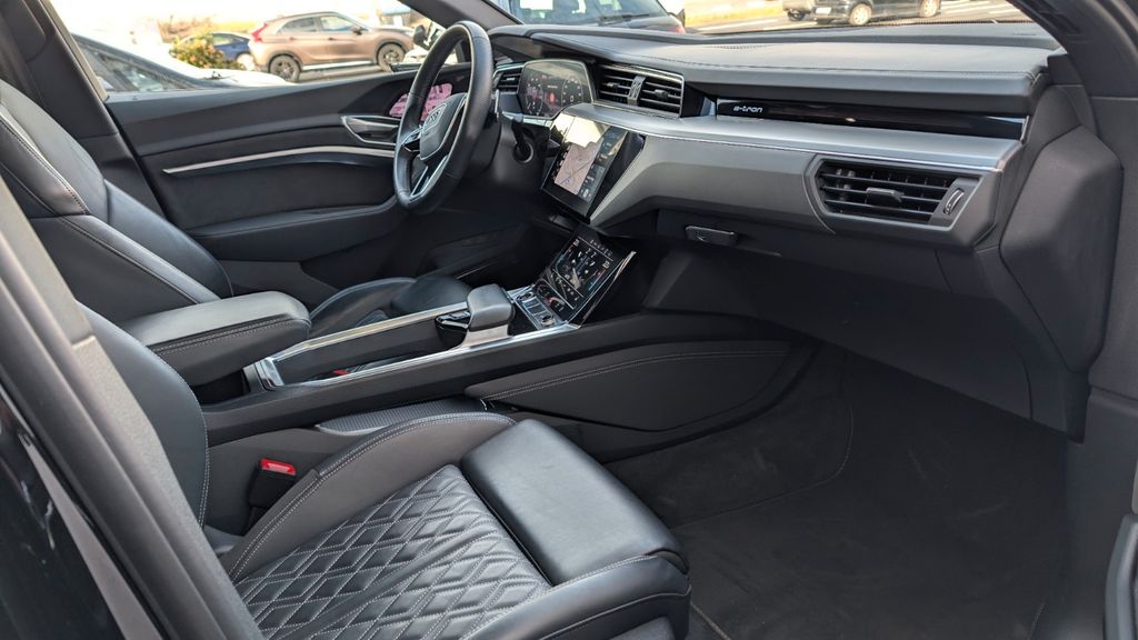 Audi e-tron 2021