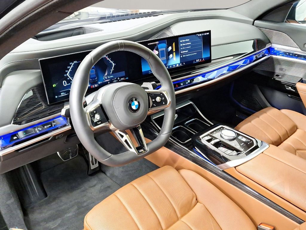 BMW 740 2025