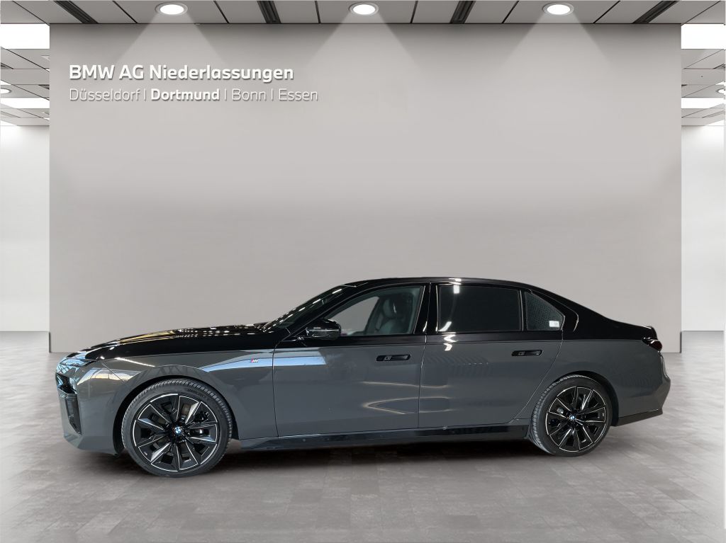BMW i7 2023