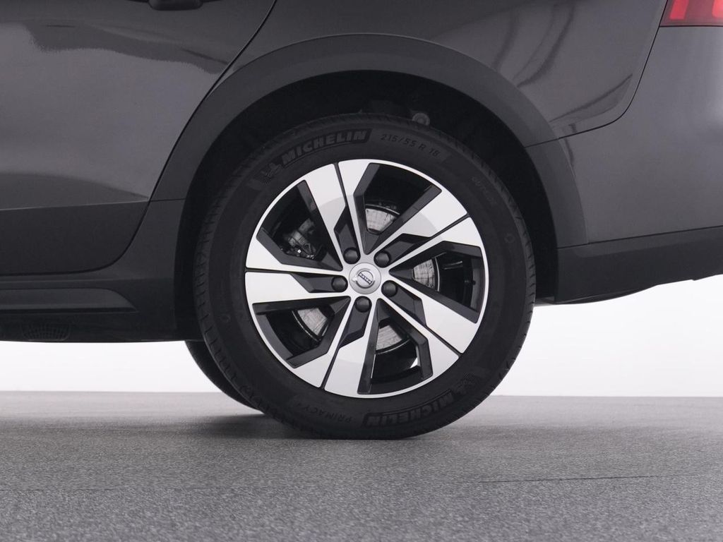 Volvo V60 Cross Country 2023