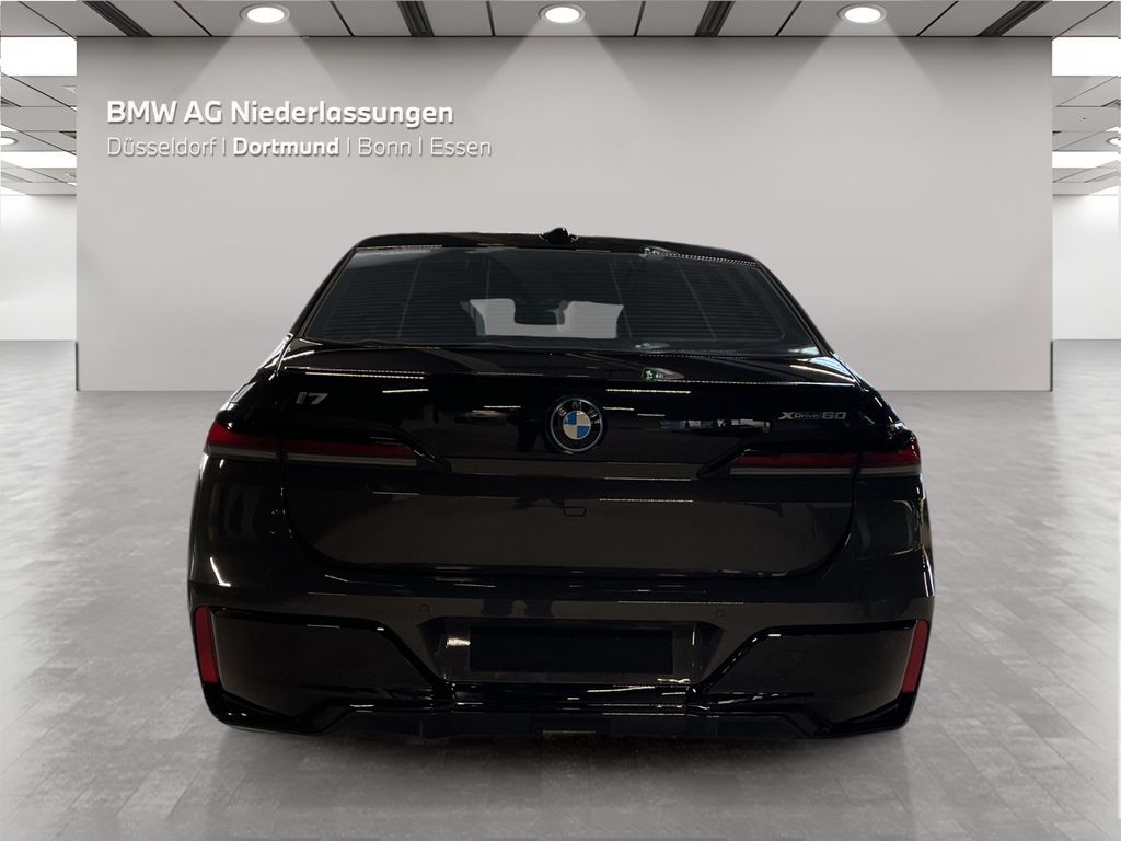 BMW i7 2023