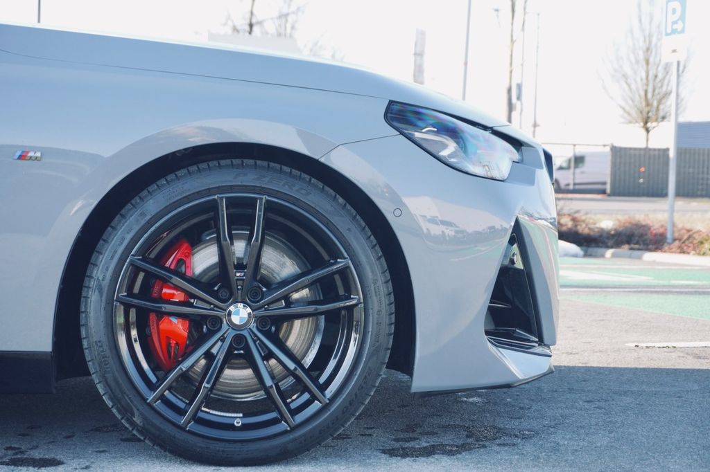 BMW M240i 2023