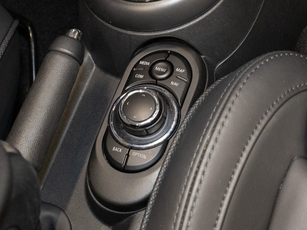 MINI Cooper S Cabrio 2023