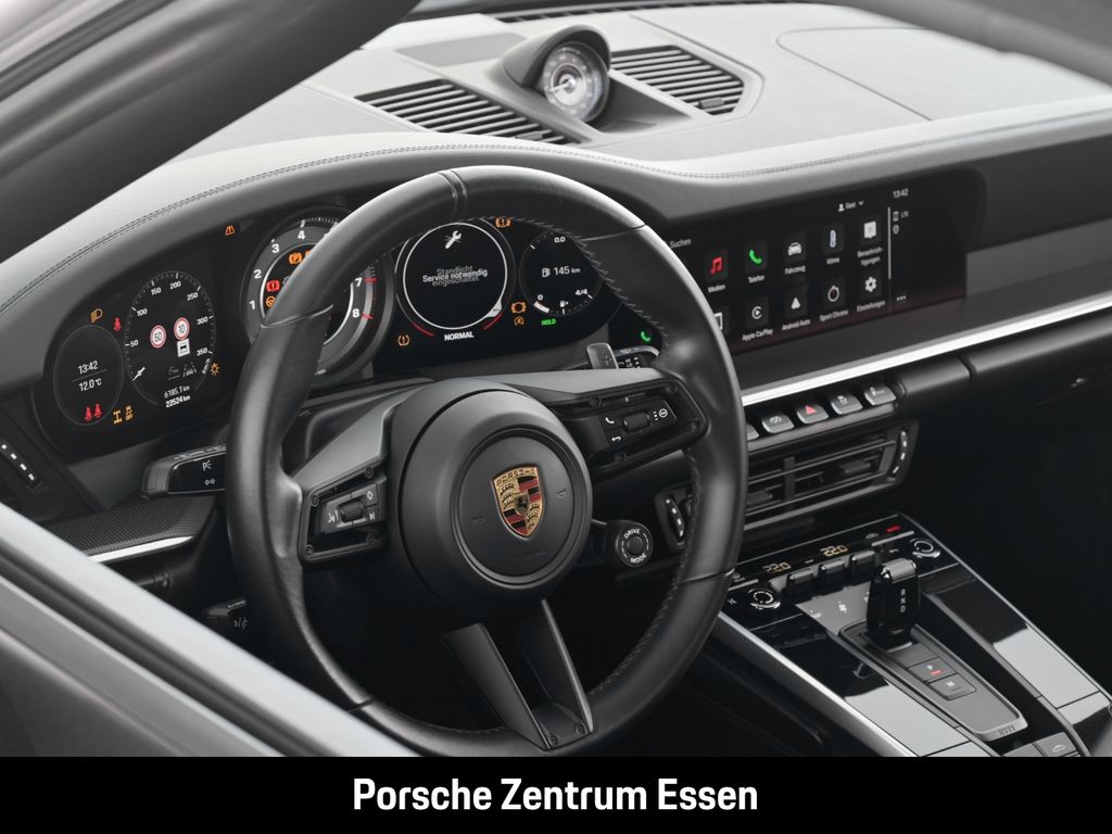 Porsche 992 2022