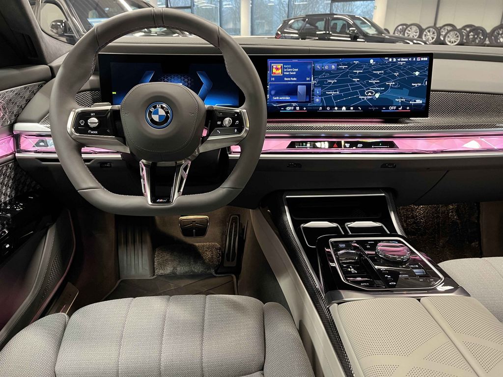 BMW i7 2024