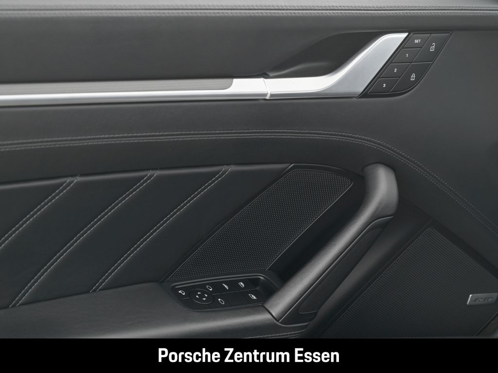 Porsche 992 2022