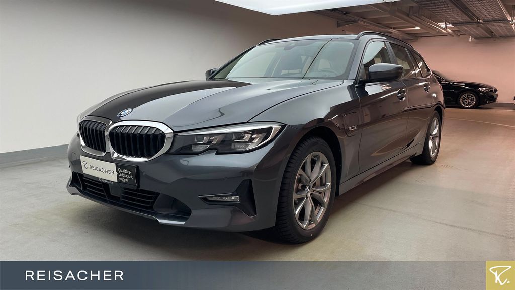 BMW 330 2021