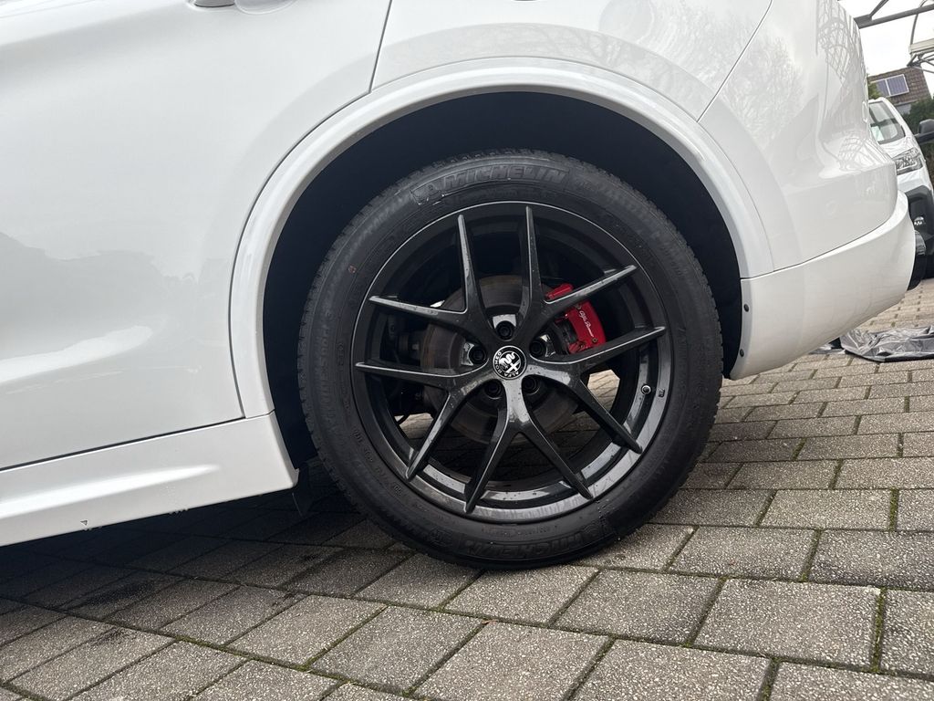 Alfa Romeo Stelvio 2021