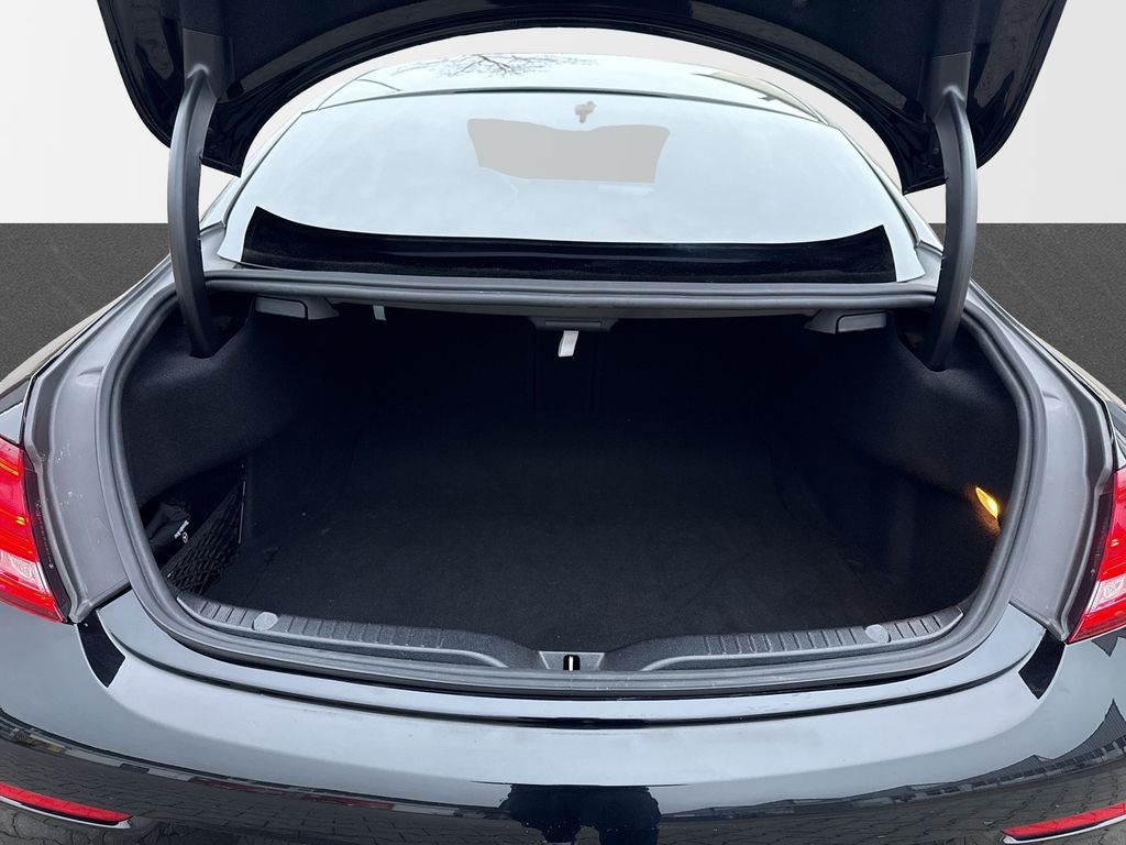 Mercedes-Benz C 300 2020