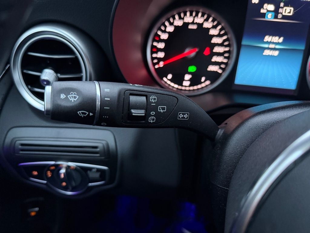 Mercedes-Benz GLC 300 2022