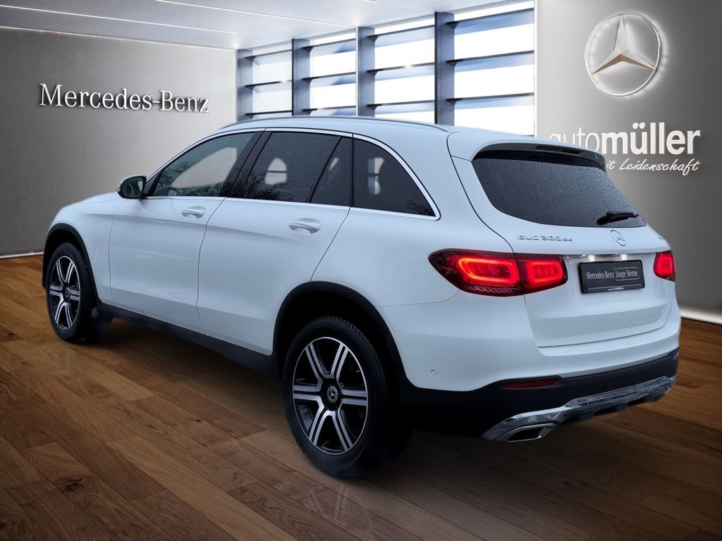 Mercedes-Benz GLC 300 2022