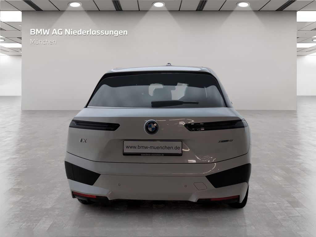 BMW iX 2023