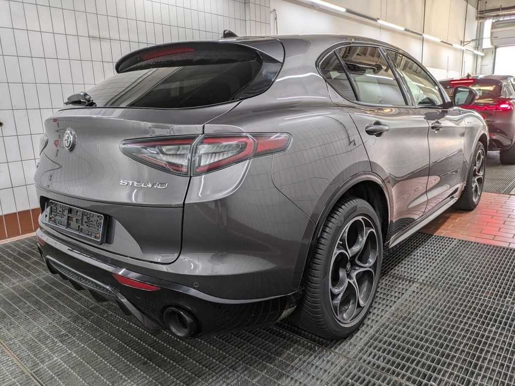 Alfa Romeo Stelvio 2024