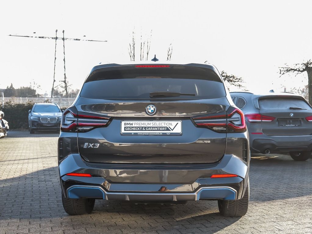 BMW iX3 2023