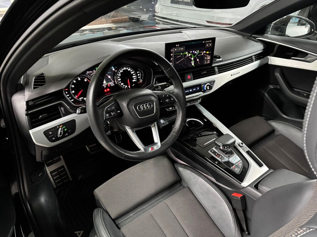 Audi A4 2023